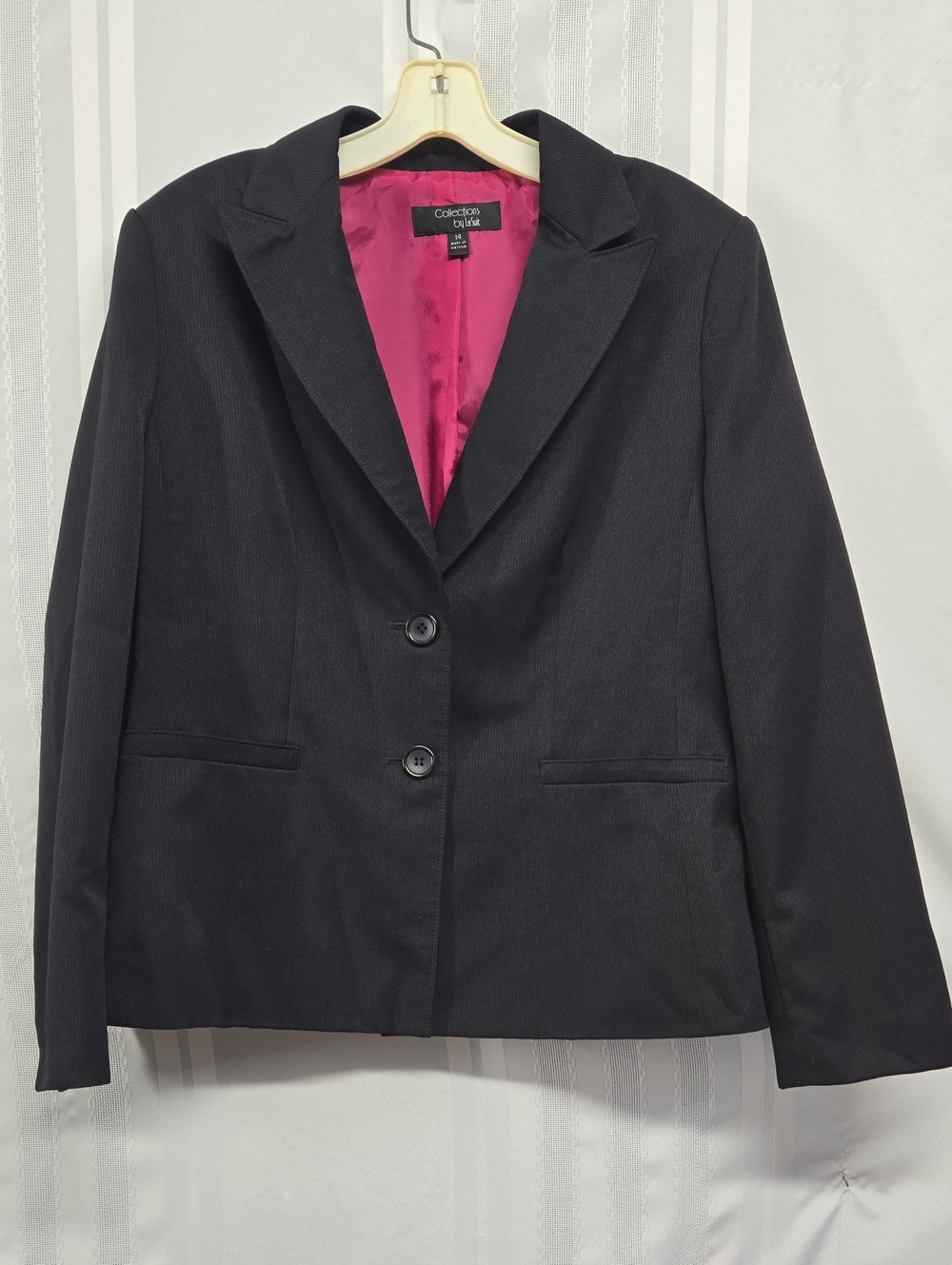 COLLECTIONS BY LE  SUIT BLACK LONGSLEEVE BLAZER SIZE 14